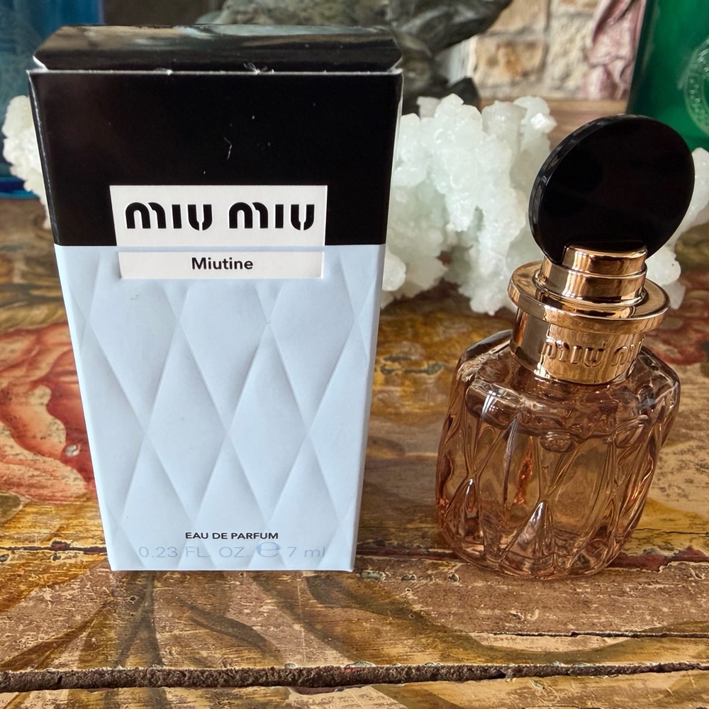 🦋MIU MIU Miutine